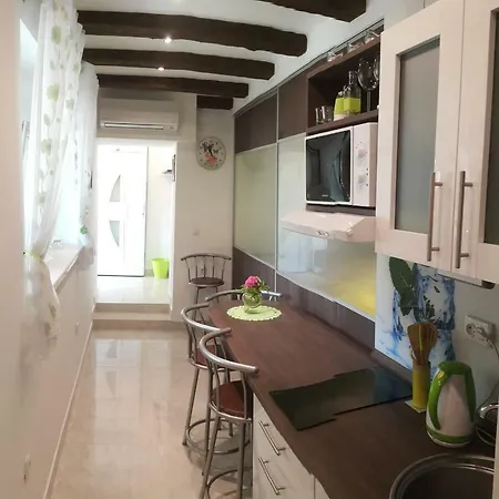 Апартаменты Apartments 4M Кострена